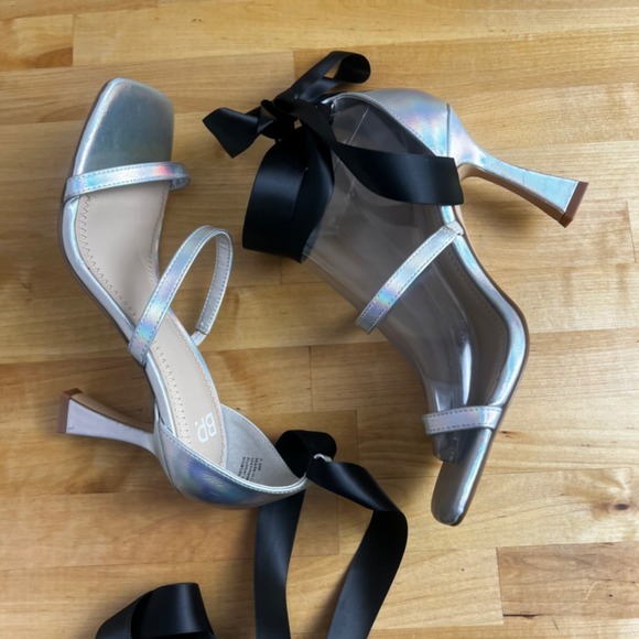 BP Silver Holographic Square Toe Bow‎ Heels Ribbon Ankle Strap Sandals Size 7.5 - Picture 6 of 10